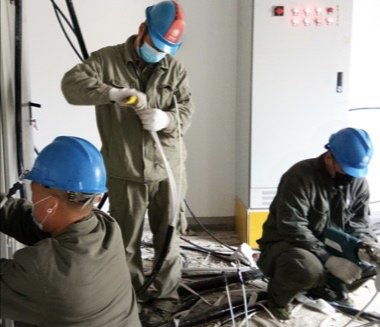 供電公司按下“快進(jìn)鍵”，護(hù)航防護(hù)用品生產(chǎn)線(xiàn)火速投產(chǎn)