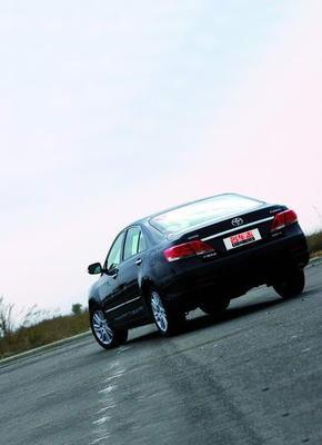 比很好更好——試駕廣州豐田新凱美瑞，體驗廣州汽車租賃便捷出行